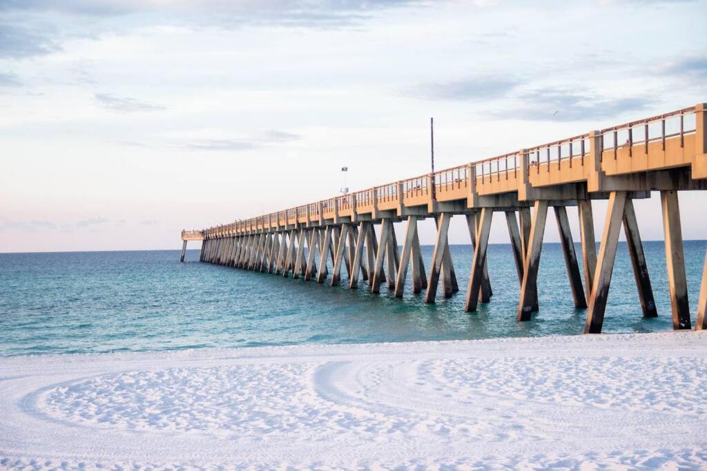 Beachside Bungalow Navarre Exterior photo